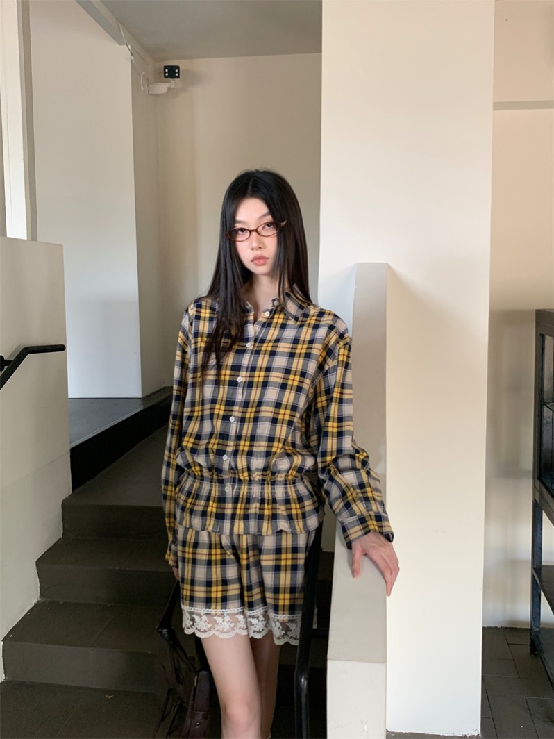 Women's Low Waist Plaid Shirt with Lace Trim Shorts Set