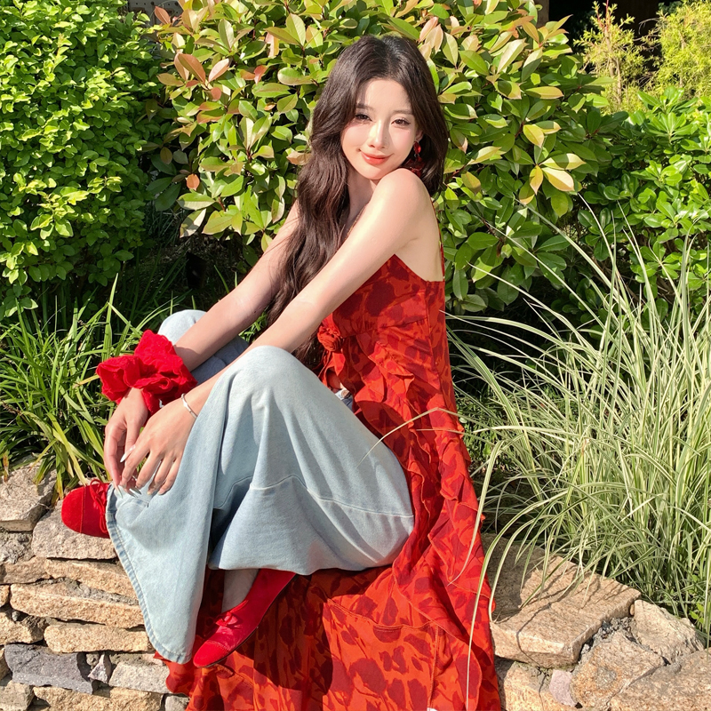 French Vacation Style V-Neck Red 3D Rose Print Camisole Top - Image 3