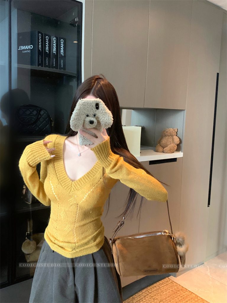 Women's Slim Fit Sequin Knit Top Pullover Base Layer