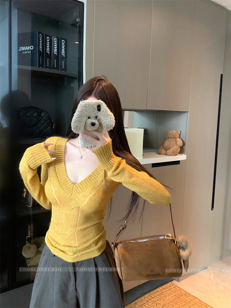 Women's Slim Fit Sequin Knit Top Pullover Base Layer