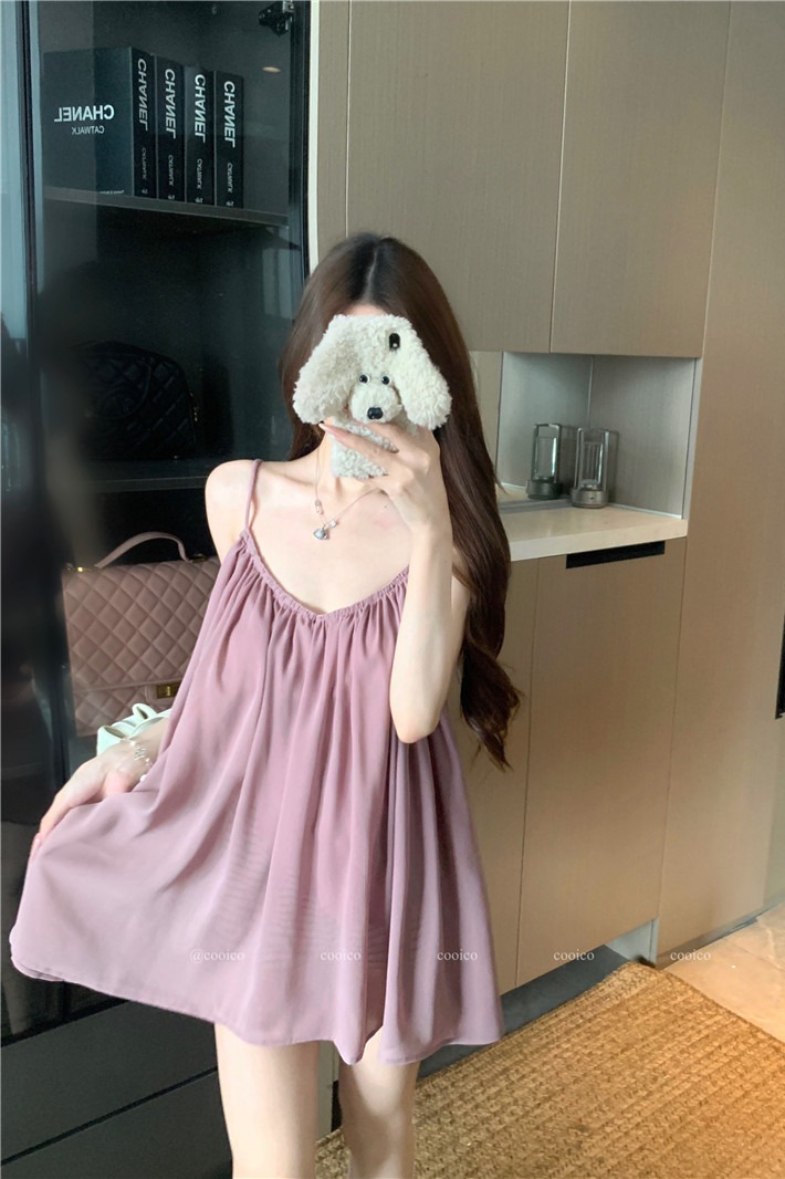 Korean Style Soft V-Neck Camisole Top Slimming Drapey Summer 2026 - Image 5